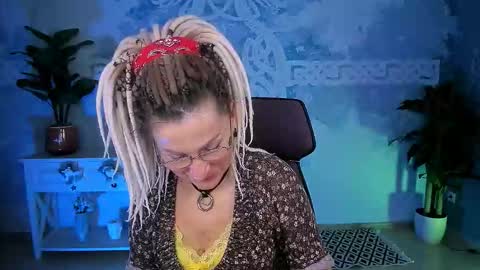 Frida Tander online show from 01-08-26, 05:10