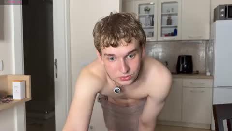 Snapshot of friday_gay_dude chatting on 07-16-26, 08:15 Andrew online show from 07-16-26, 08:15