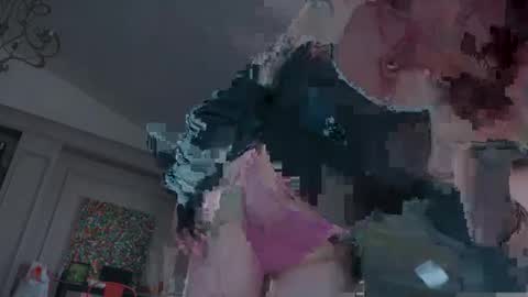 Snapshot of friend_zone_ chatting on 11-14-25, 09:19 friend_zone_ online show from 11-14-25, 09:19