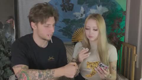 Snapshot of friend_zone_ chatting on 02-09-26, 08:24 friend_zone_ online show from 02-09-26, 08:24