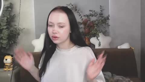 Snapshot of friend_zone_ chatting on 04-06-26, 11:22 friend_zone_ online show from 04-06-26, 11:22