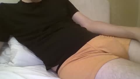 friendly_frank_18 online show from 10-19-25, 05:02