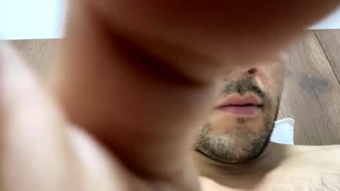 Snapshot of frnnd1214 chatting on 03-15-26, 05:35 Fer online show from 03-15-26, 05:35