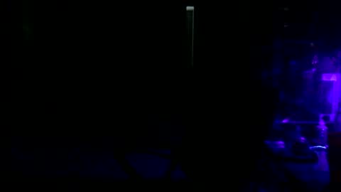 Snapshot of frog69man chatting on 09-29-25, 08:46 Watch me cum online show from 09-29-25, 08:46