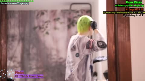   Jaywise Frogfoot  online show from 02-04-25, 01:02