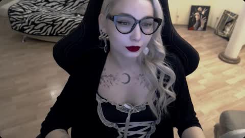 Lilith online show from 11-19-25, 11:54