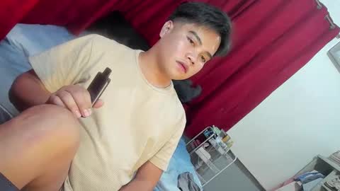 Snapshot of frostbite_69 chatting on 10-22-25, 07:46 GABBY online show from 10-22-25, 07:46