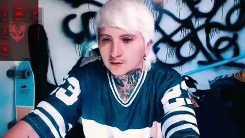 Snapshot of ftmblueyes chatting on 07-28-26, 04:39 HEHIM online show from 07-28-26, 04:39