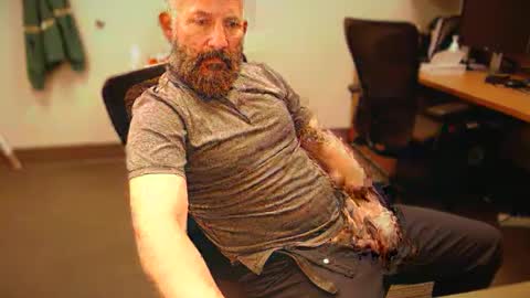 fuckadilf online show from 12-20-24, 03:31