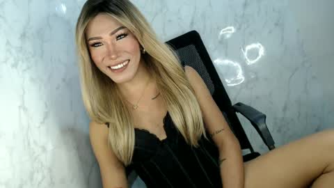 sweetyJENNY online show from 06-18-26, 05:50