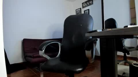 Snapshot of fuckerwate chatting on 10-27-25, 08:02 SERGIO THE SEX LAWYER online show from 10-27-25, 08:02