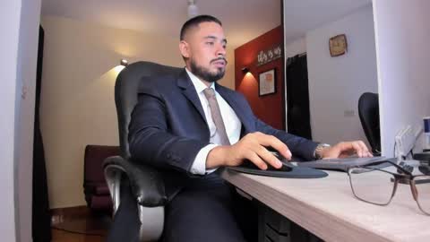 SERGIO THE SEX LAWYER online show from 04-11-26, 03:33