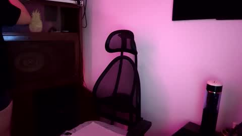 Tony online show from 10-24-25, 07:16