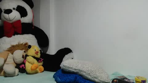 Mia and Gary  online show from 02-18-25, 02:05