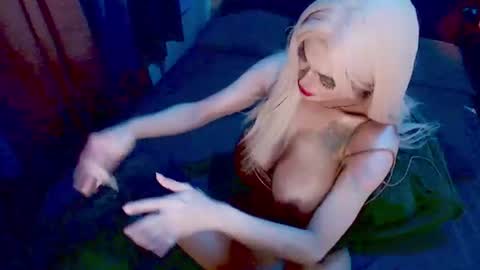 QUEEN OF COMMAND and CUMDUNGEON9 online show from 06-25-26, 06:51