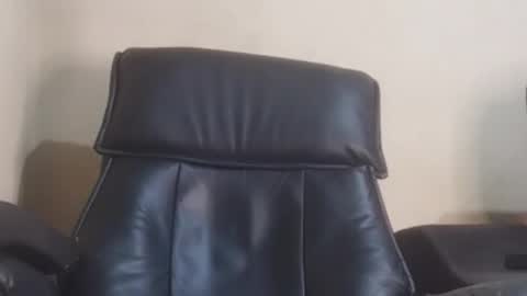 Phill    online show from 11-23-25, 05:35