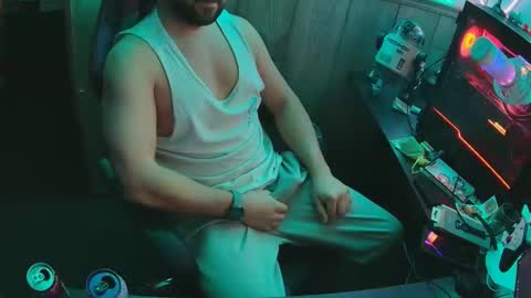 Snapshot of fufupop chatting on 12-16-25, 10:09 fufupop online show from 12-16-25, 10:09