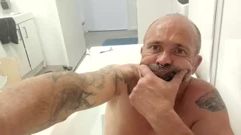 Snapshot of fukmelivenow chatting on 10-15-25, 07:03 fukmelivenow online show from 10-15-25, 07:03