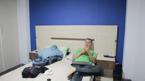 Snapshot of funcouple1985 chatting on 12-04-24, 11:24 Sammygirl tommy guy friends with benefits online show from 12-04-24, 11:24