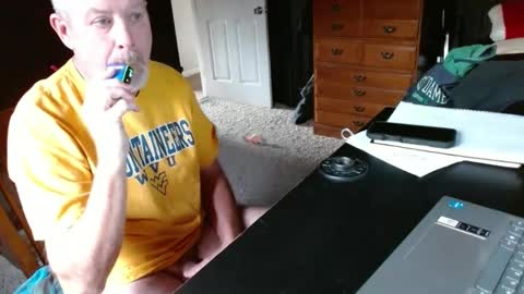 Snapshot of fundaddy_71 chatting on 12-04-24, 03:21 fundaddy_71 online show from 12-04-24, 03:21