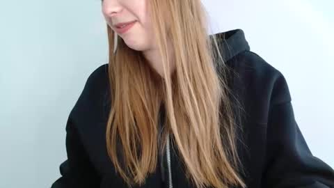 Emma online show from 04-09-26, 08:09