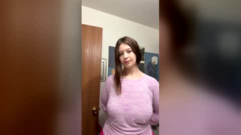 Linnys Palace online show from 03-18-26, 04:32