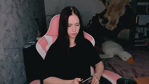 Eva online show from 12-21-25, 05:20