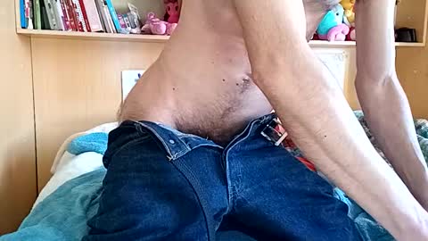 Snapshot of funny_quarantine chatting on 12-16-24, 09:46 Italian men online show from 12-16-24, 09:46