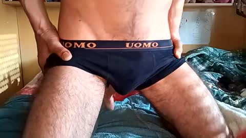 Snapshot of funny_quarantine chatting on 02-04-25, 02:10 Italian men online show from 02-04-25, 02:10