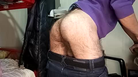 Italian men online show from 02-19-26, 03:52