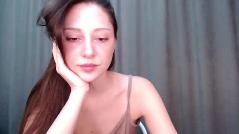 Snapshot of funnybunny3579 chatting on 01-16-25, 05:00 JENNY online show from 01-16-25, 05:00