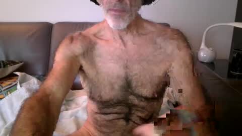 furrydawg online show from 12-22-25, 05:32