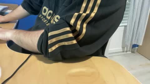 fuzitzu2 online show from 04-16-26, 07:09