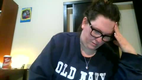 fuzzypeaches87 online show from 02-15-26, 12:51