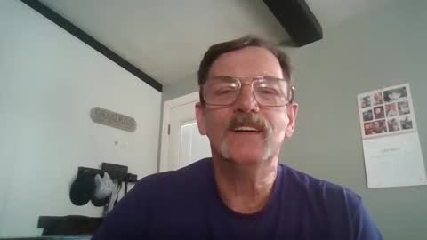 Snapshot of fxson8 chatting on 02-09-25, 06:58 fxson8 online show from 02-09-25, 06:58