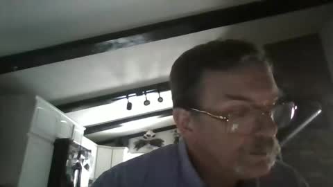 Snapshot of fxson8 chatting on 02-17-25, 12:27 fxson8 online show from 02-17-25, 12:27