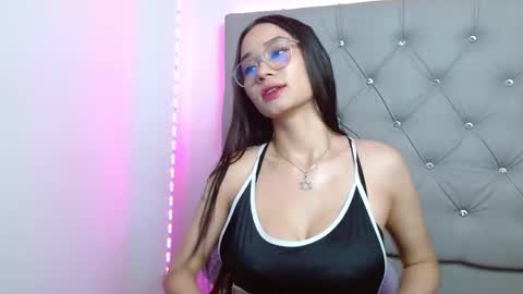 Victoria online show from 11-25-25, 11:54