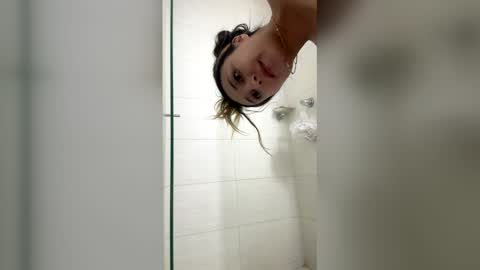 Snapshot of gabb_rioss chatting on 03-11-26, 12:16 Gabriela online show from 03-11-26, 12:16