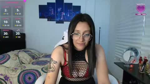 Snapshot of gabbie_kook chatting on 09-15-25, 10:43 gabbie_kook online show from 09-15-25, 10:43