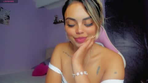 Snapshot of gabby_prieto chatting on 04-07-26, 11:04 Gaby online show from 04-07-26, 11:04