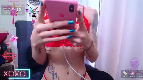 Snapshot of gabbyhills_ chatting on 09-26-25, 07:29 Gabby online show from 09-26-25, 07:29