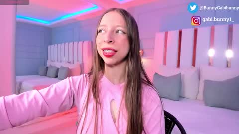 Snapshot of gabi_bunny chatting on 02-05-26, 05:28 Gabi online show from 02-05-26, 05:28