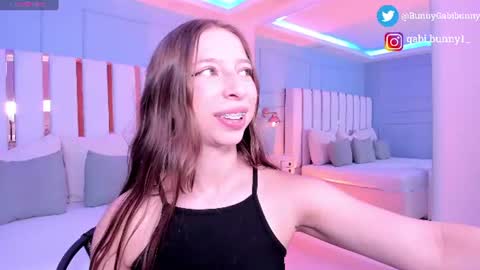 Gabi  online show from 06-22-26, 05:32