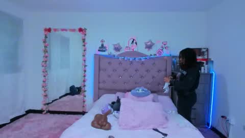 gabi_jhons_23 online show from 09-20-25, 11:11