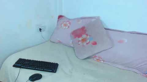 gabi_jhons_23 online show from 04-30-26, 12:44