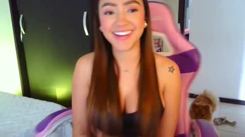 Snapshot of gabi_xi chatting on 10-02-25, 01:40 Gabi online show from 10-02-25, 01:40