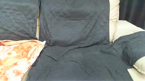 Snapshot of gabibrasil chatting on 02-10-25, 04:25 gaby layla online show from 02-10-25, 04:25