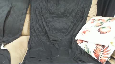 Snapshot of gabibrasil chatting on 03-05-25, 04:56 gaby layla online show from 03-05-25, 04:56