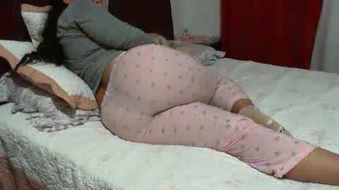 Snapshot of gabibrasil chatting on 09-18-25, 11:07 gaby layla online show from 09-18-25, 11:07