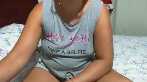 Snapshot of gabibrasil chatting on 03-26-26, 10:15 gaby layla online show from 03-26-26, 10:15